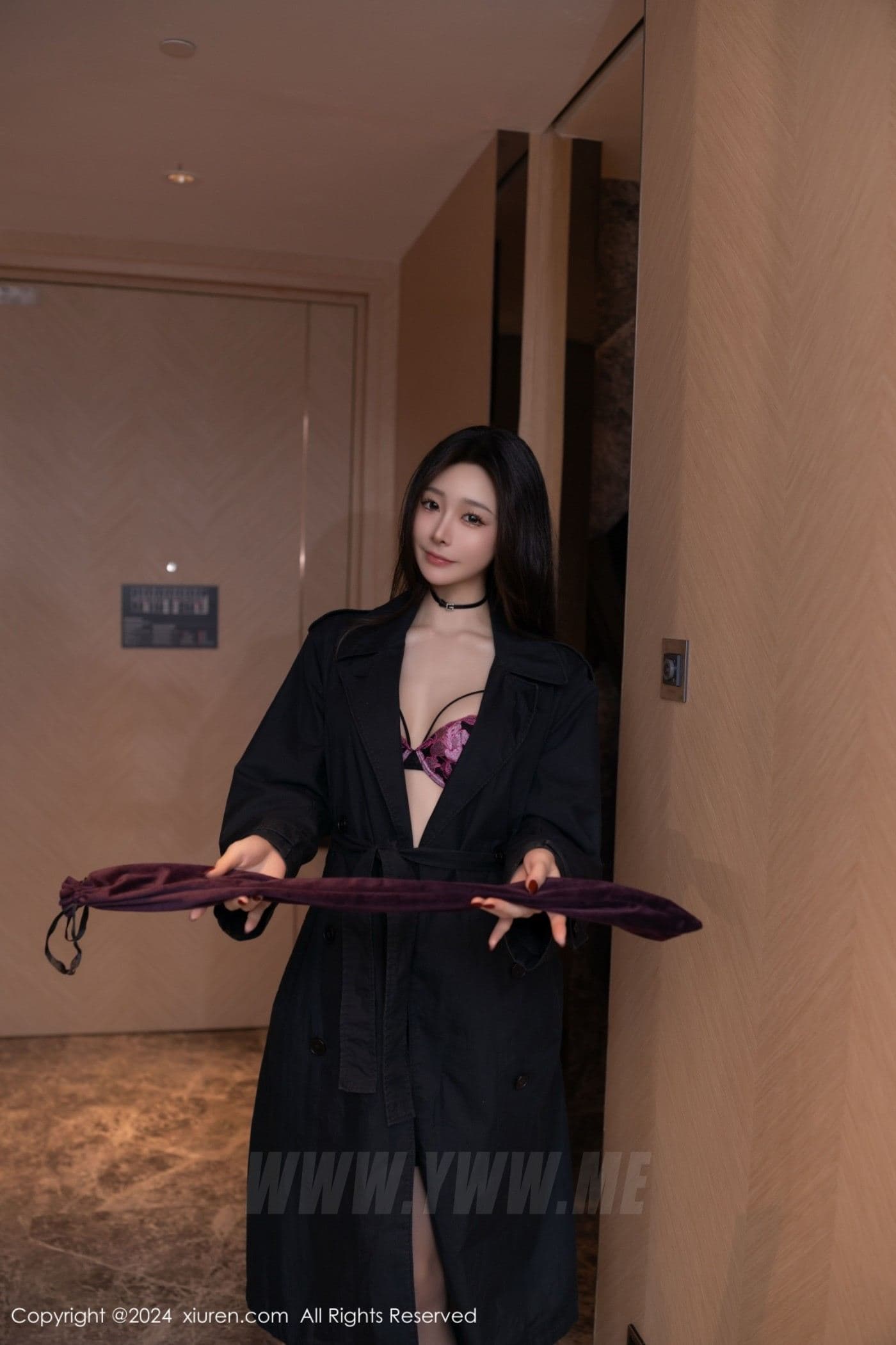 XiuRen秀人网 No.9672 小逗逗 黑丝美腿
