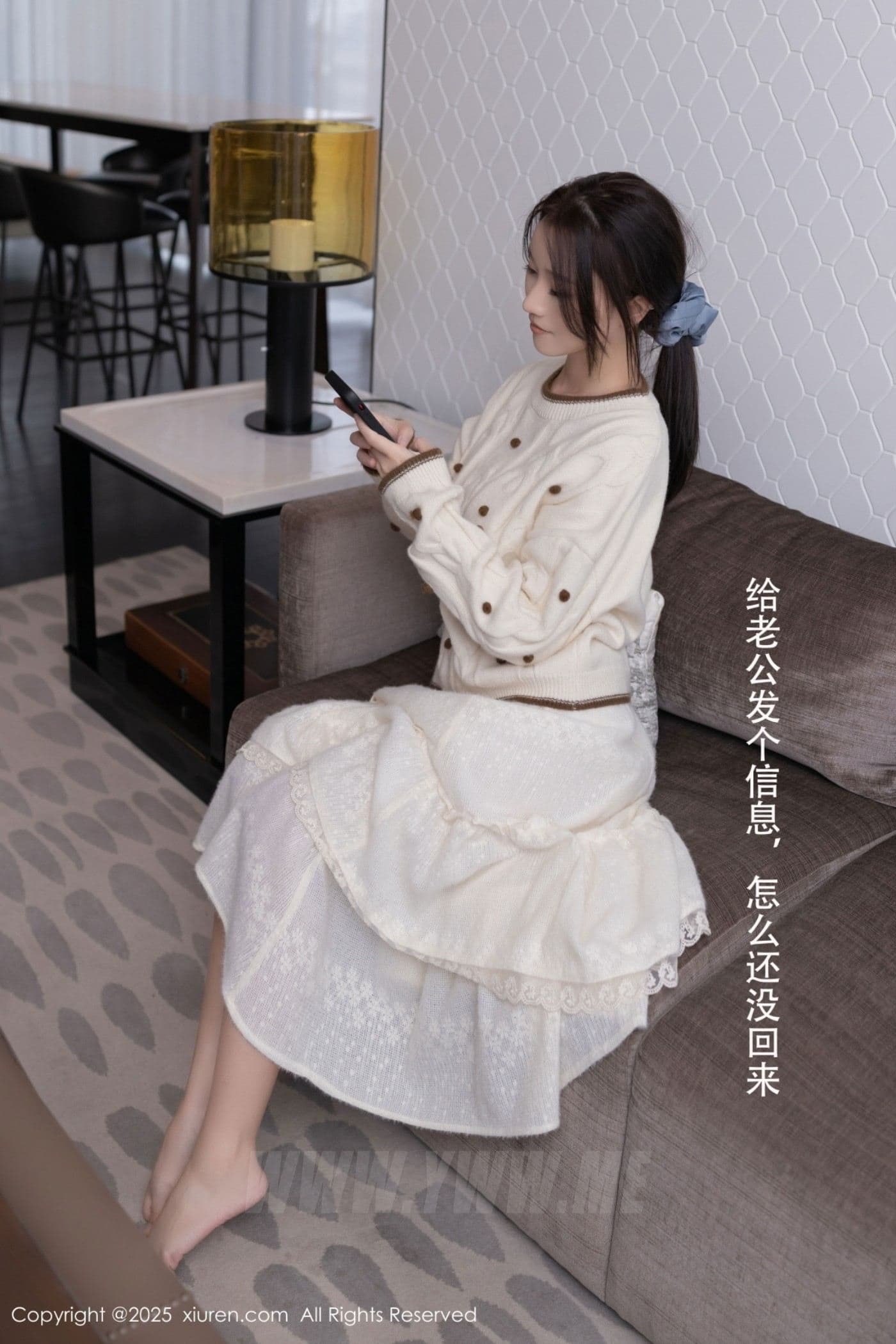 XiuRen秀人网 No.9729 杏子Yada 黑丝美腿