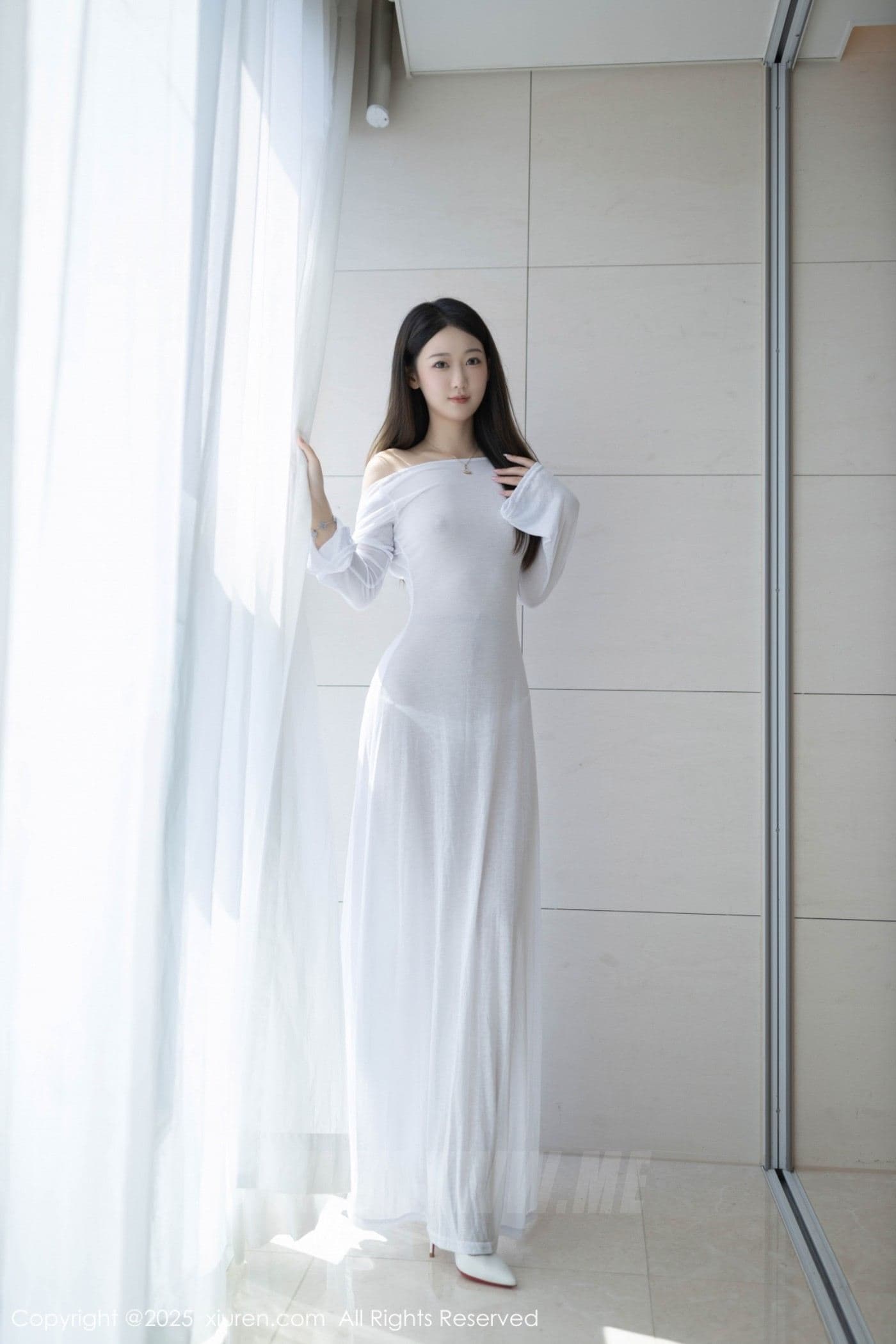 XiuRen秀人网 No.9840 唐安琪 长裙美腿