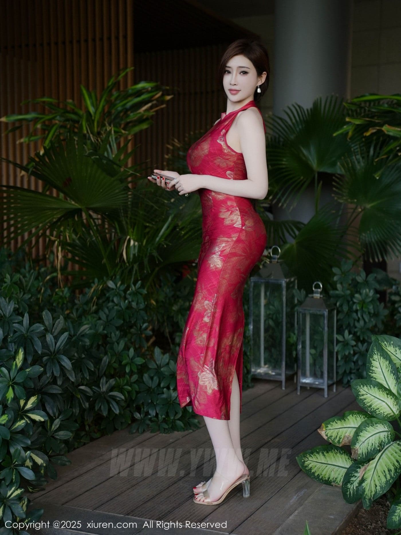 XiuRen秀人网 No.9837 Carol周妍希X 旗袍美臀