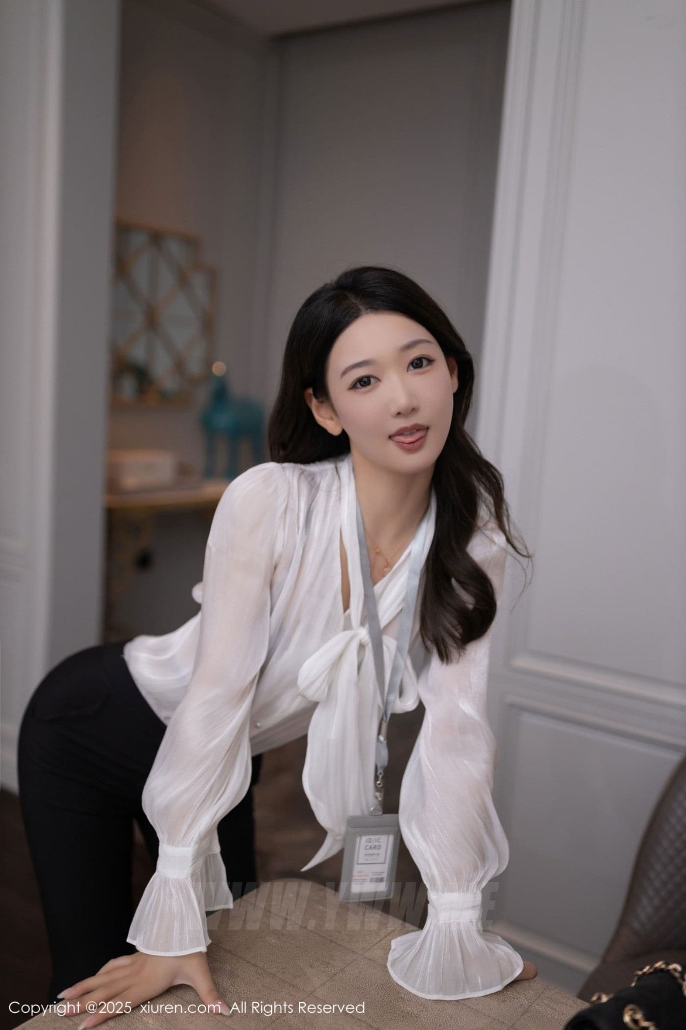 XiuRen秀人网 No.9960 唐安琪 黑丝美腿