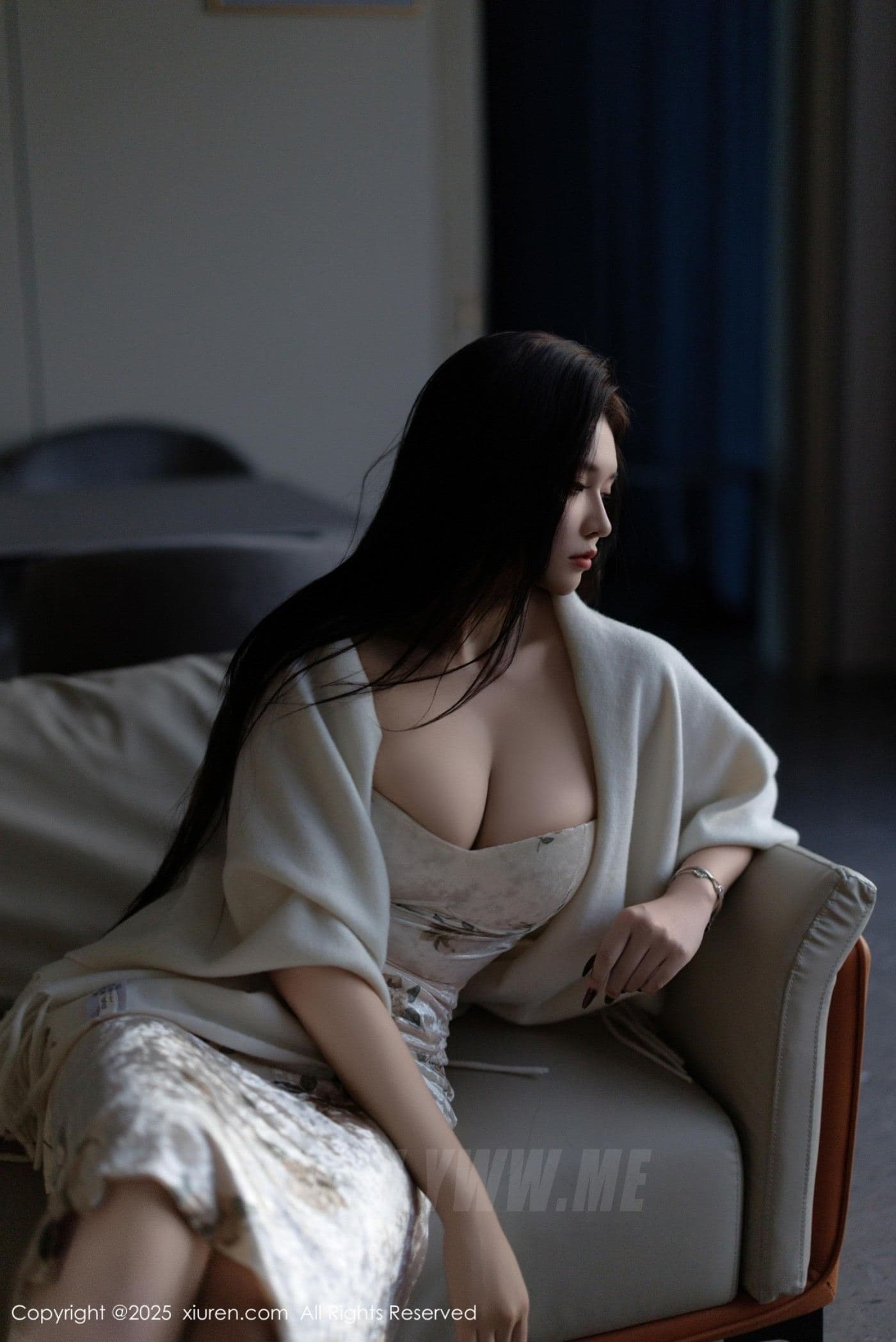 XiuRen秀人网 No.9899 娜比 丝袜美腿
