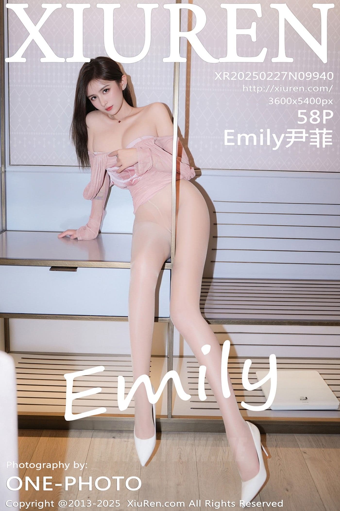 XiuRen秀人网 No.9940 Emily尹菲 丝袜美腿