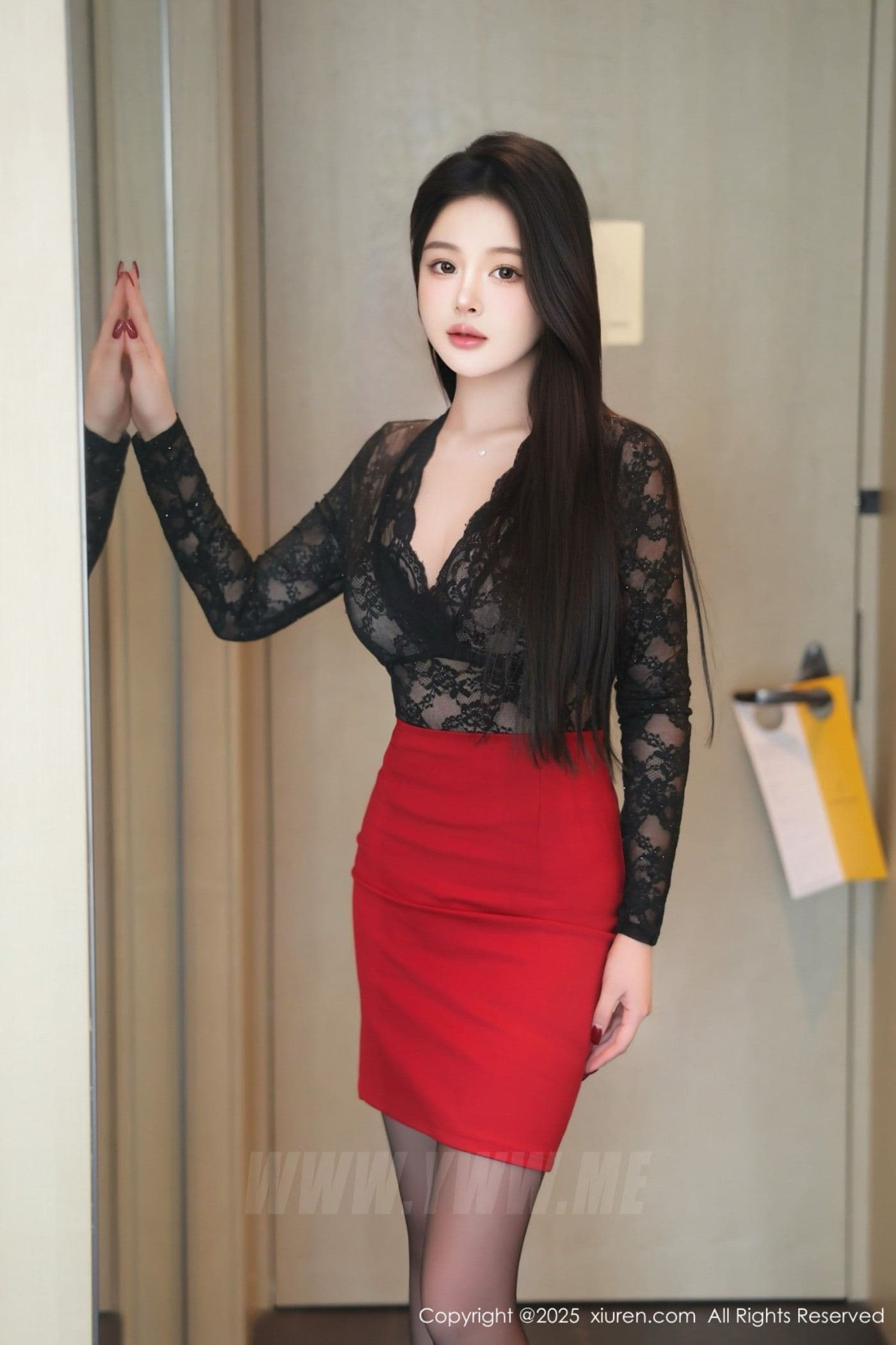 XiuRen秀人网 No.10007 温妮 黑丝美腿