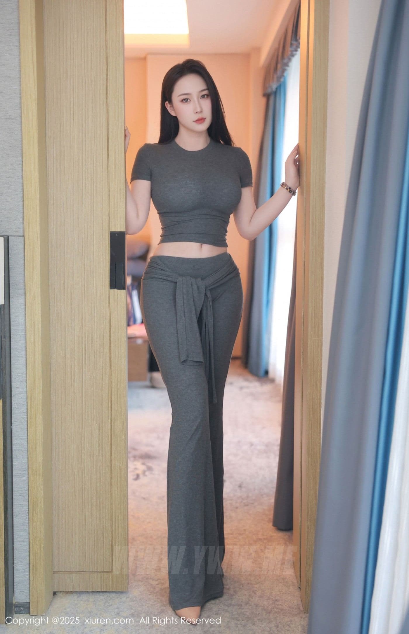 XiuRen秀人网 No.10092 林昔予yorki 灰色瑜伽服