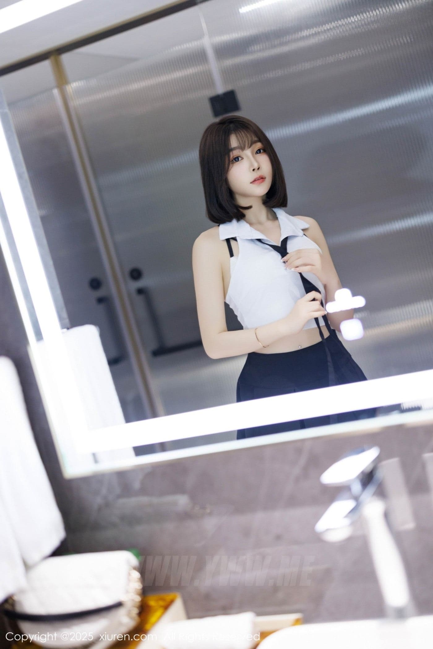 XiuRen秀人网 No.10048 徐莉芝Booty 婀娜妩媚