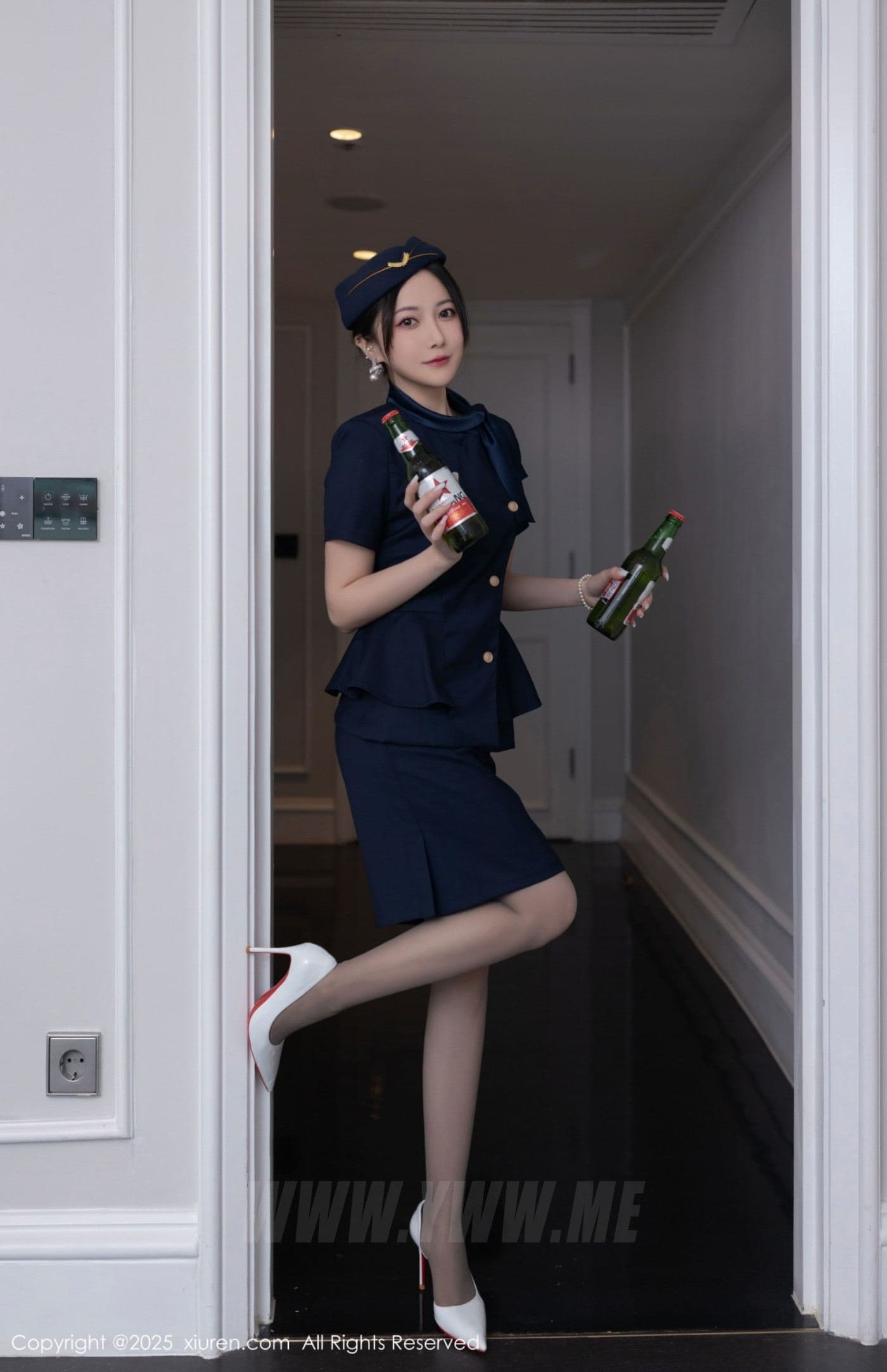 XiuRen秀人网 No.10142 鱼子酱Fish 空姐制服