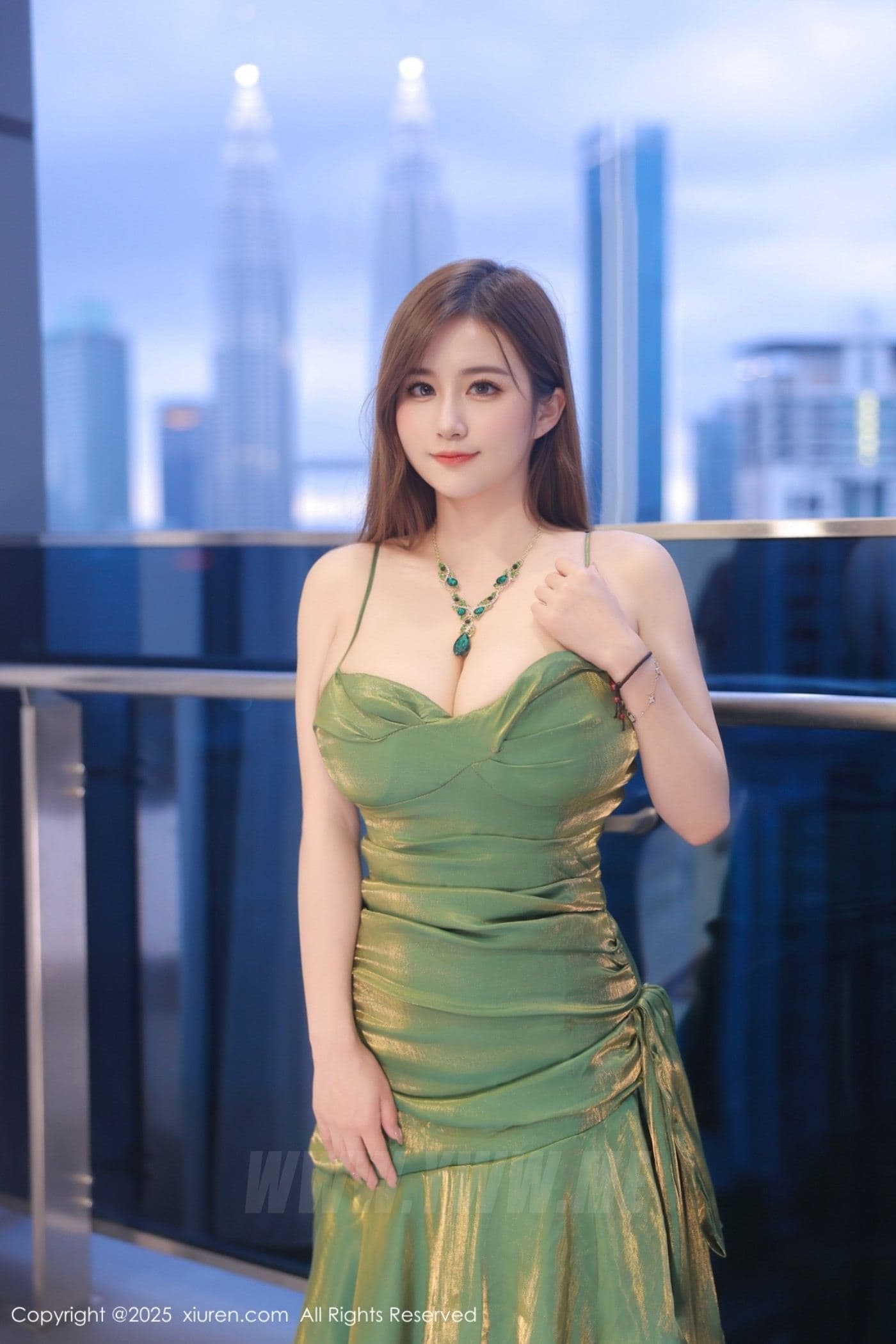 XiuRen秀人网 No.10169 小肉肉咪 极致美腿
