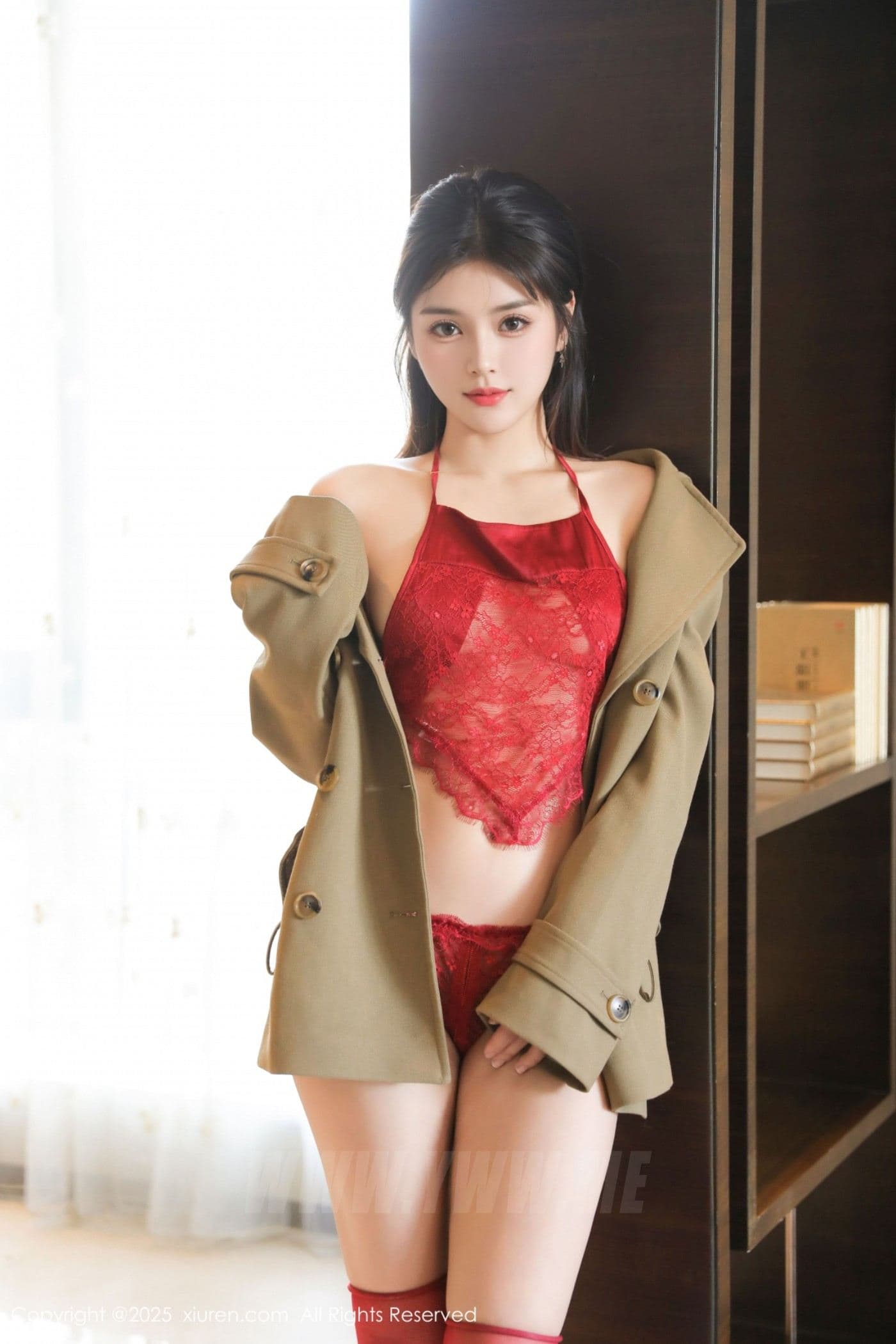 XiuRen秀人网 No.10148 小甜甜甜 红色丝袜