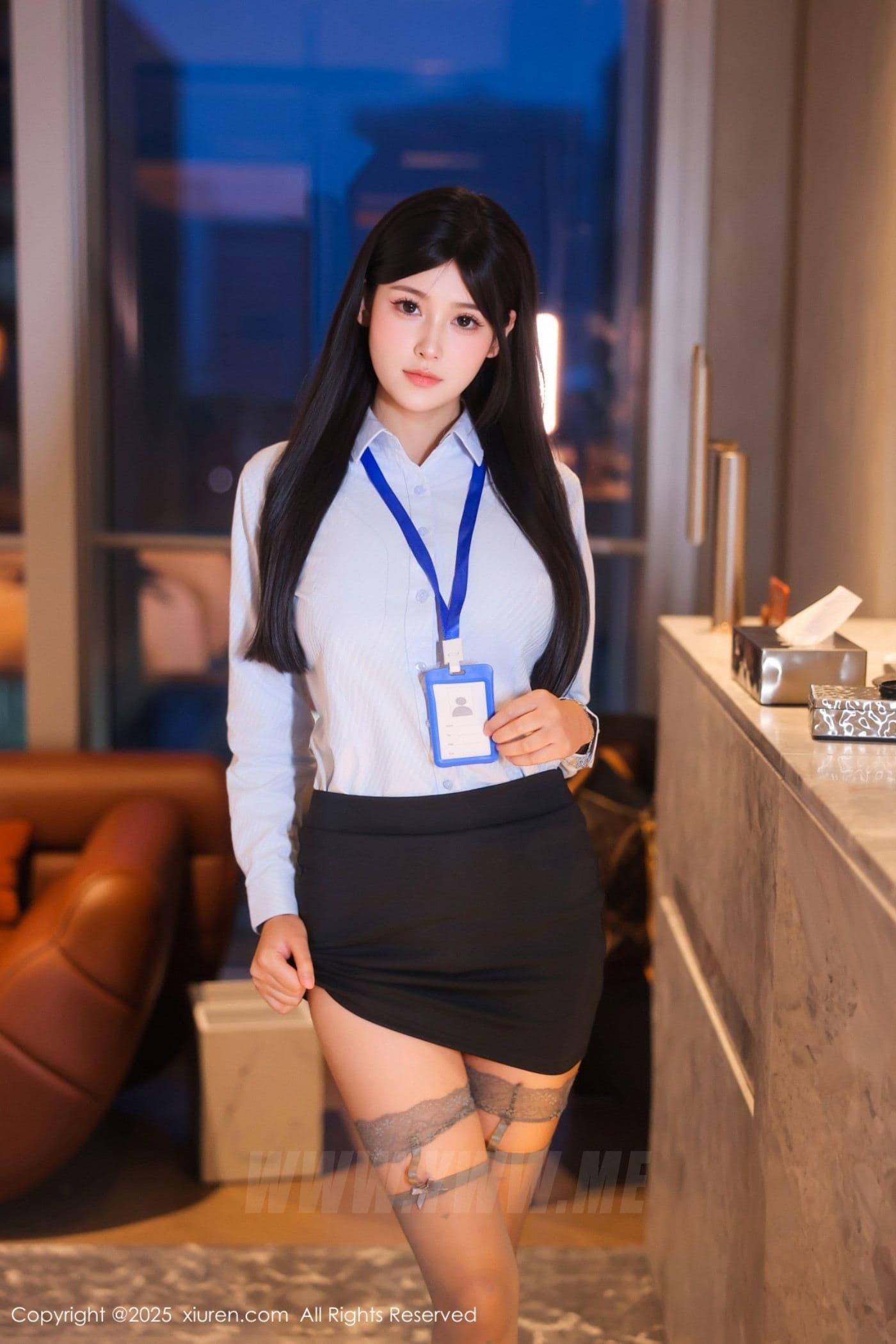 XiuRen秀人网 No.10440 余安安 OL服饰