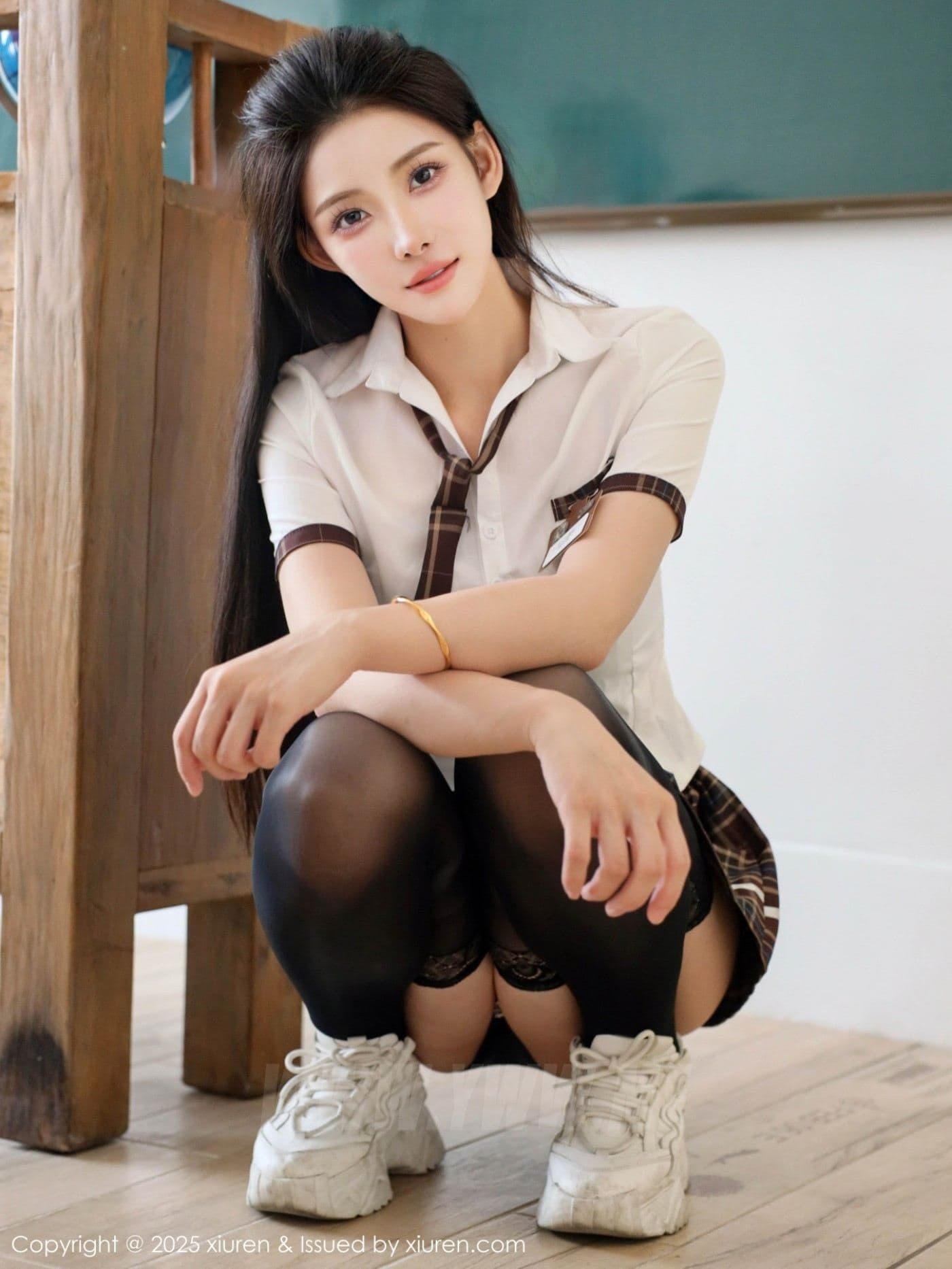 XiuRen秀人网 No.10512 梨霜儿 学妹制服