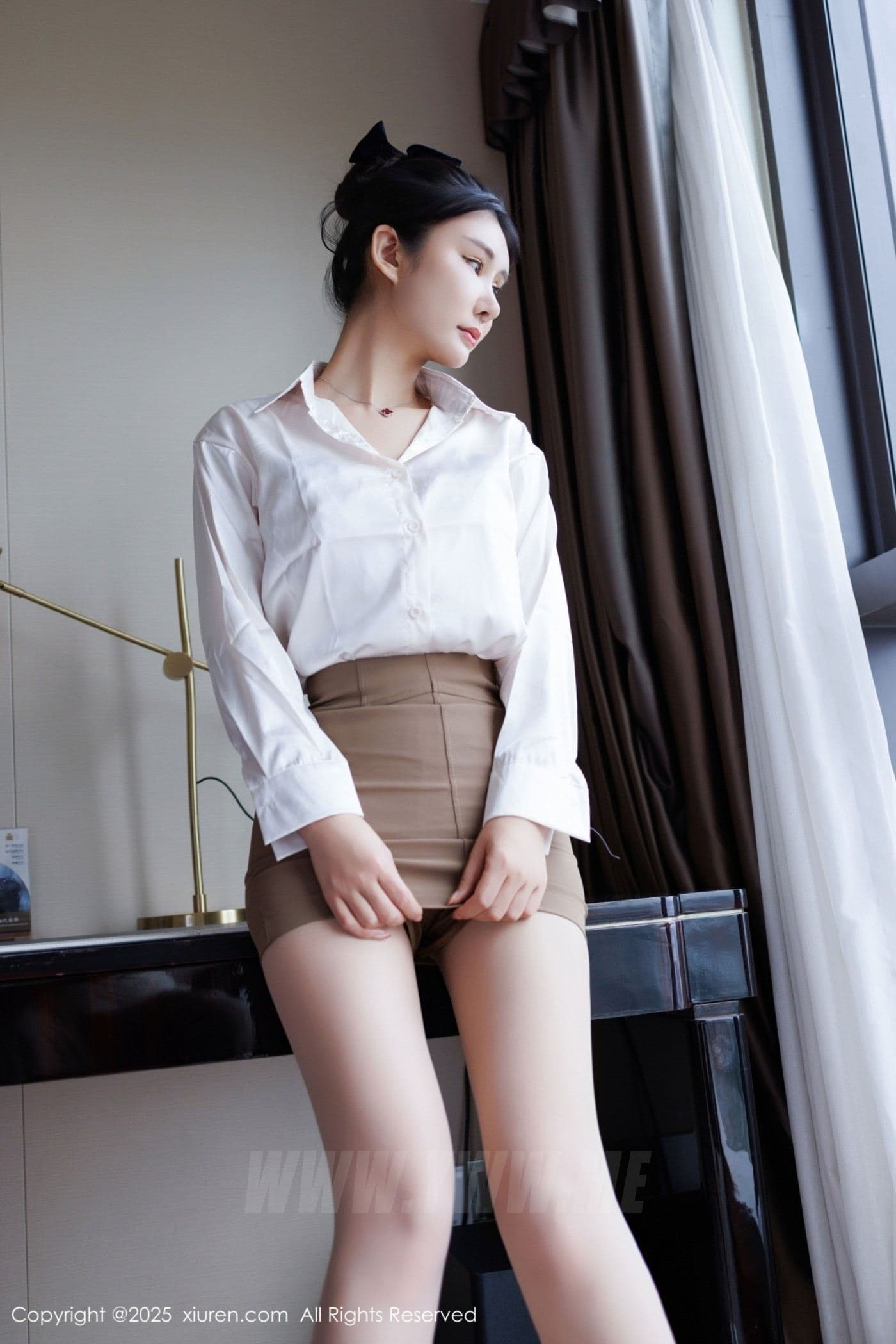 XiuRen秀人网 No.10543 艺艺yiyi 白色衬衫