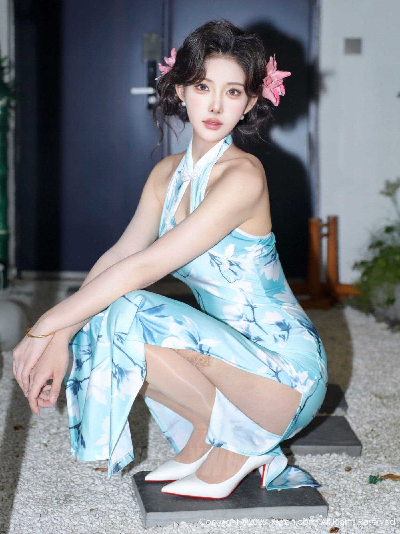 XiuRen秀人网 No.10594 梨霜儿 青色旗袍
